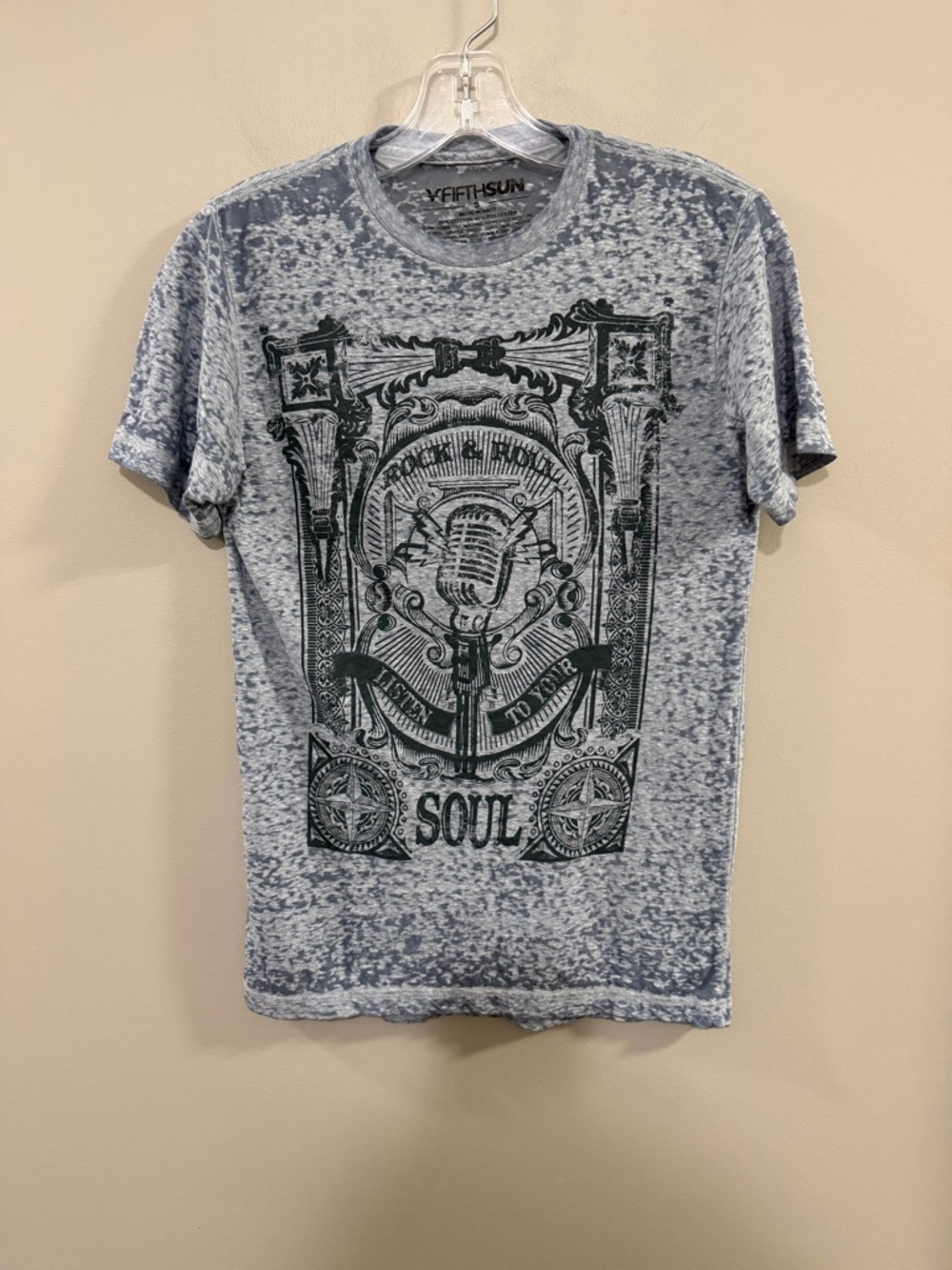 Fifth Sun Gray Marble Short-Sleeve 'Soul' Graphic Tee. Size Small